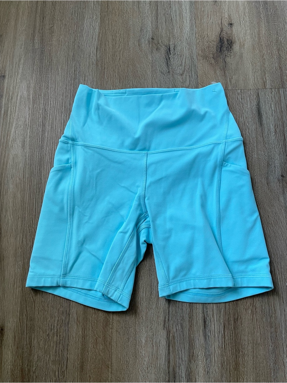 Lululemon biker shorts size 6